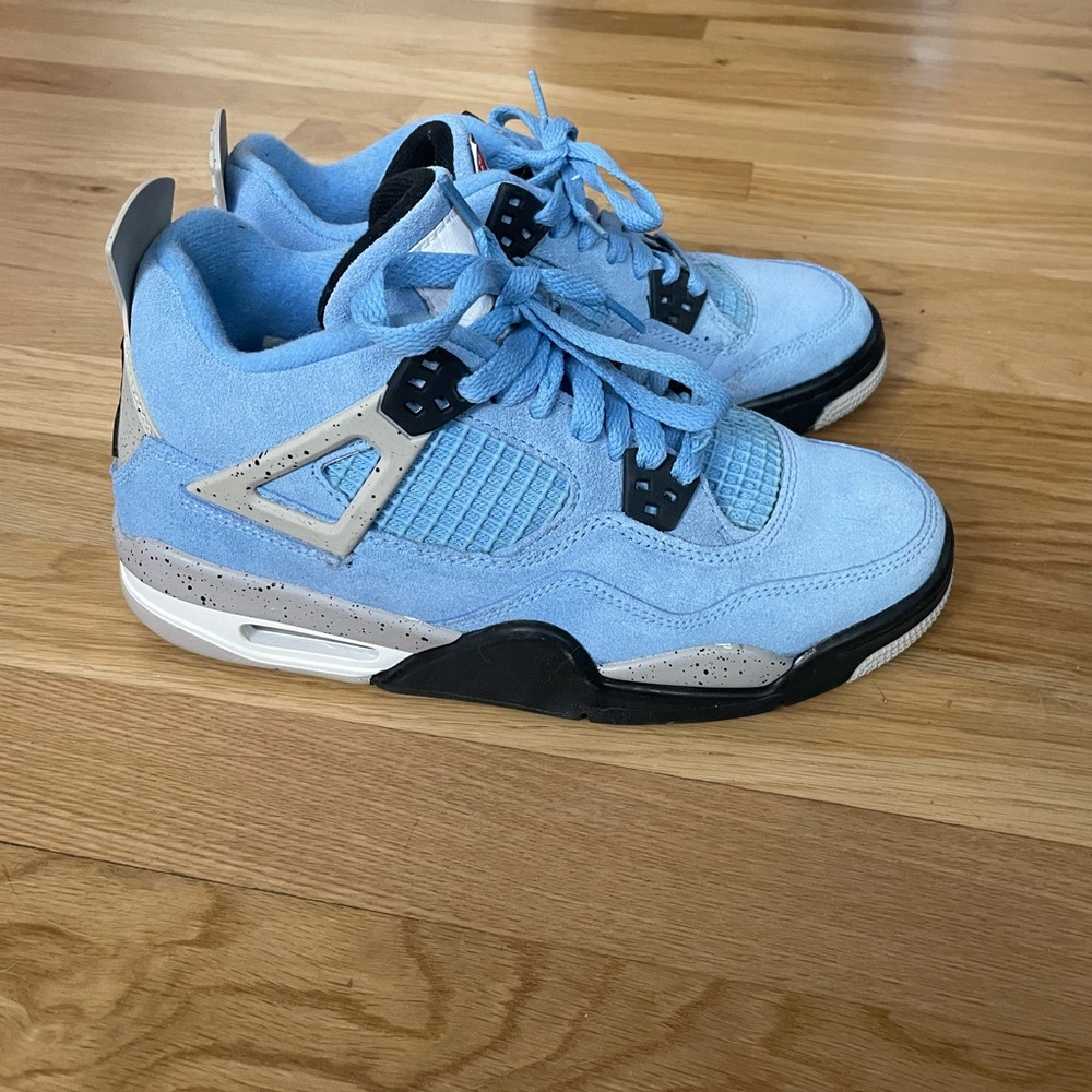 Air Jordan 4 Retro
